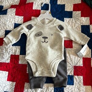 NWT Carter’s Newborn 2 Piece Set